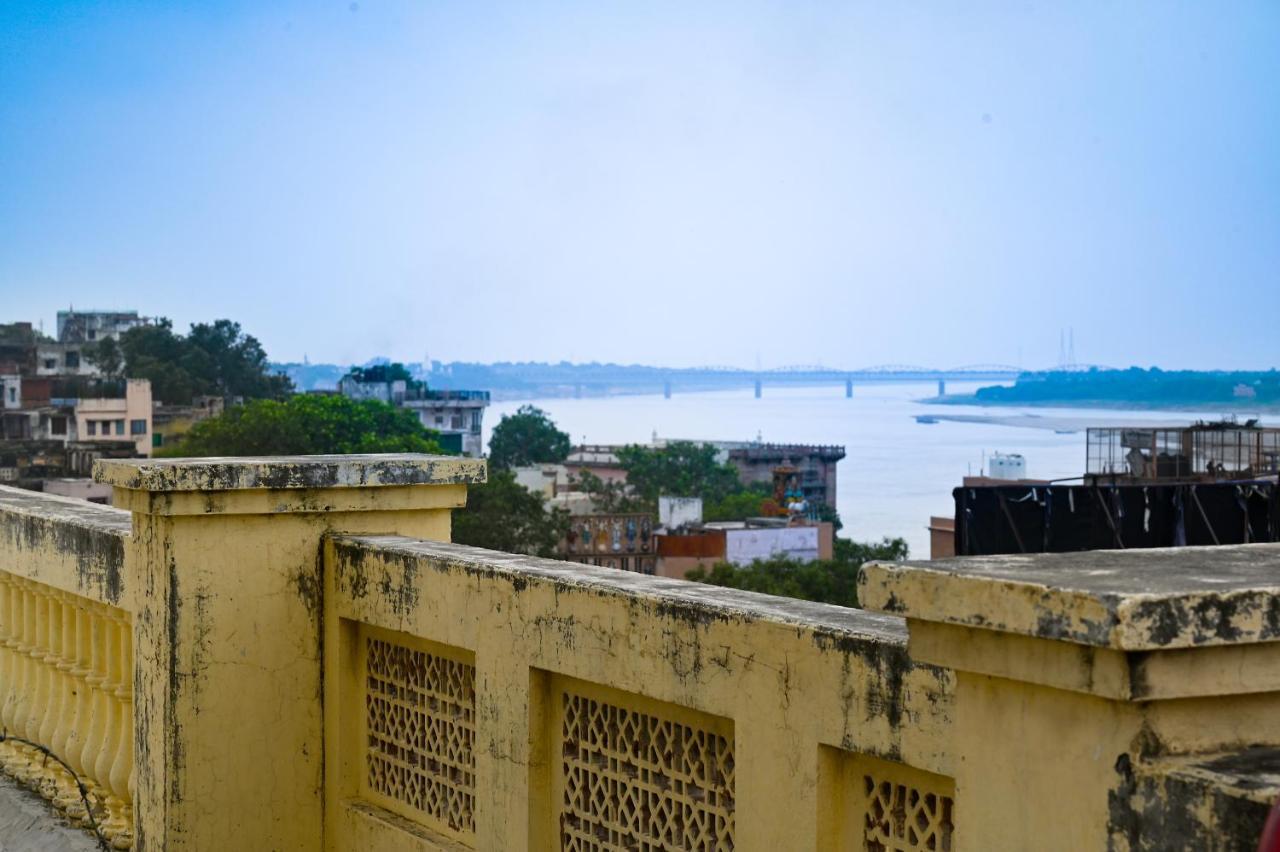 Ganga Darshanam Guesthouse At Dashashwamedh Ghat Варанасі Екстер'єр фото